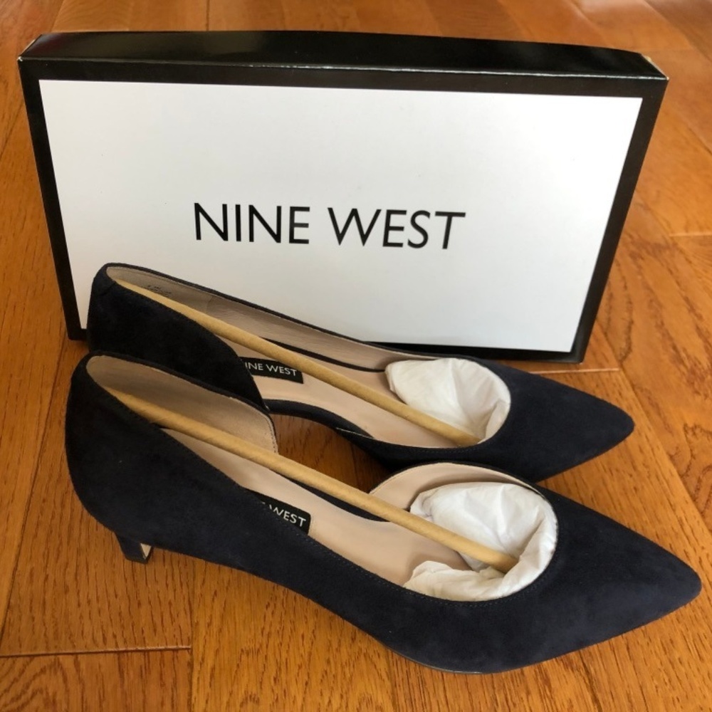 Nine West Suede Navy Heels Sz 8.5